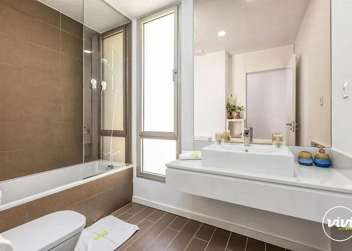 Vivi Homes - Lima Pool, Sunny Terrace &